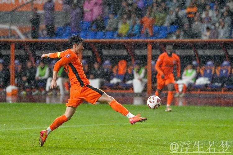 青岛西海岸0-0战平云南玉昆,中超联赛四轮未尝胜绩 青岛西海岸0-0战平云南玉昆,中超联赛四轮未尝胜绩